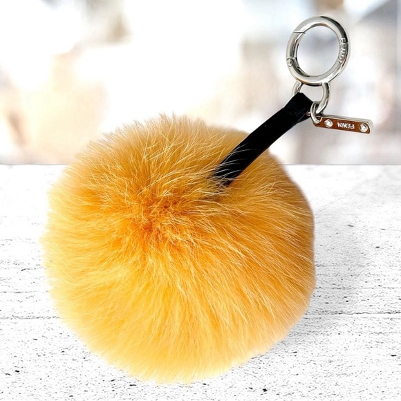 FENDI X Veuve Cliquot 2017 10th Anniversary Limited Edition Yellow Charm NWOT - Picture 5 of 8